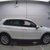 volkswagen tiguan 2017 quick_quick_ABA-5NCZE_WVGZZZ5NZHW901557 image 6