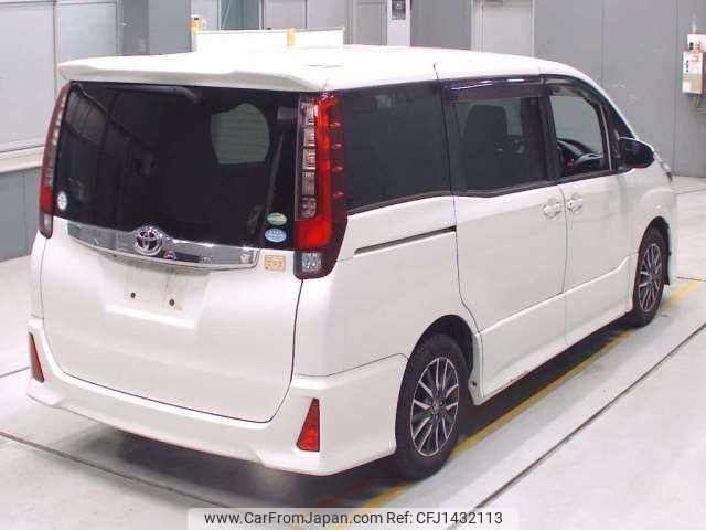 toyota noah 2015 -TOYOTA--Noah DBA-ZRR80W--ZRR80-0104756---TOYOTA--Noah DBA-ZRR80W--ZRR80-0104756- image 2