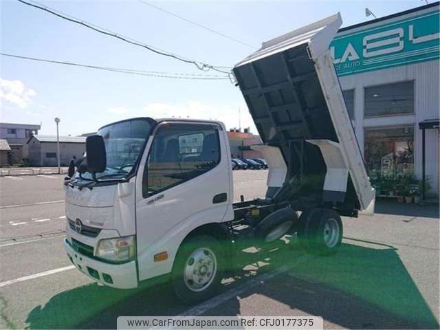 hino dutro 2011 -HINO--Hino Dutoro SKG-XZC630T--XZC605-0001062---HINO--Hino Dutoro SKG-XZC630T--XZC605-0001062- image 1