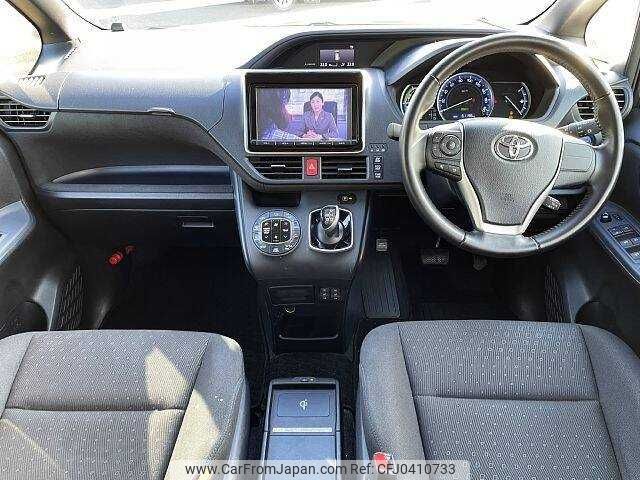 toyota voxy 2015 504928-925282 image 1