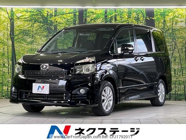 toyota voxy 2010 CFJ1792017 image 1