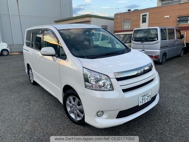 toyota noah 2010 -TOYOTA--Noah DBA-ZRR70W--ZRR70-0284429---TOYOTA--Noah DBA-ZRR70W--ZRR70-0284429- image 1