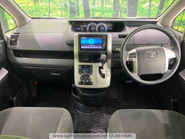 toyota voxy 2011 -TOYOTA--Voxy DBA-ZRR70G--ZRR70-0410485---TOYOTA--Voxy DBA-ZRR70G--ZRR70-0410485- image 2