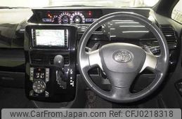 toyota voxy 2007 NIKYO_RZ11002