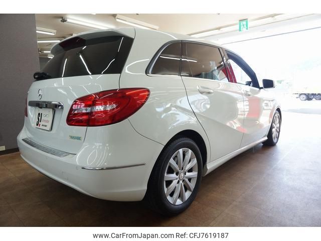mercedes-benz b-class 2012 CFJ7619187 image 2