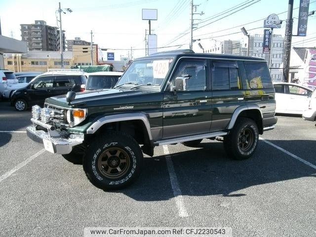 toyota landcruiser-70 2003 -トヨタ--ﾗﾝﾄﾞｸﾙｰｻﾞｰ70 HZJ76K--0005875---トヨタ--ﾗﾝﾄﾞｸﾙｰｻﾞｰ70 HZJ76K--0005875- image 1