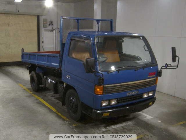 MAZDAYAN 1024px-'92_Mazda_929_Serenia.JPG