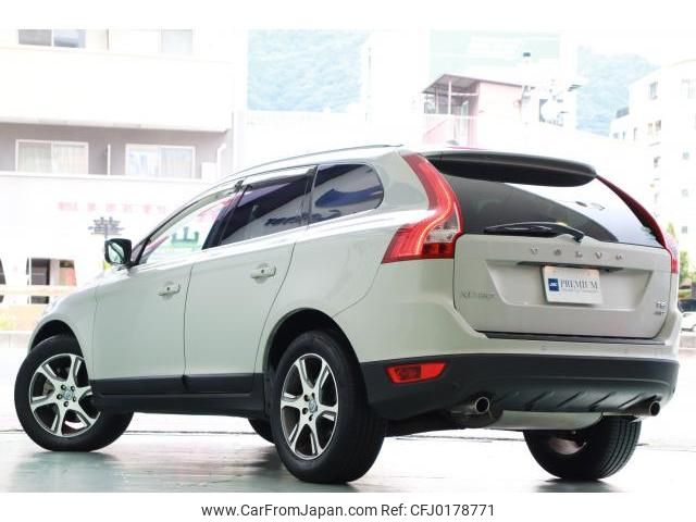 volvo xc60 2011 quick_quick_CBA-DB4204TXC_YV1DZ9056B2212075 image 2