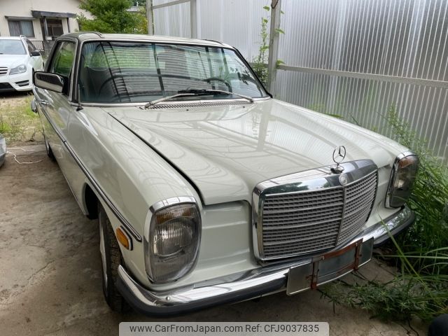 mercedes-benz e-class 1975 CFJ9037835 image 1