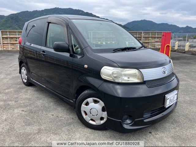 toyota porte 2004 CFJ1880928 image 1