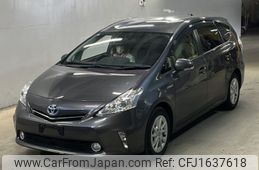 toyota prius-α 2014 CFJ1637618