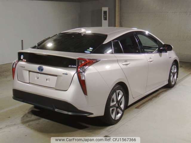 toyota prius 2016 CFJ1567366 image 2