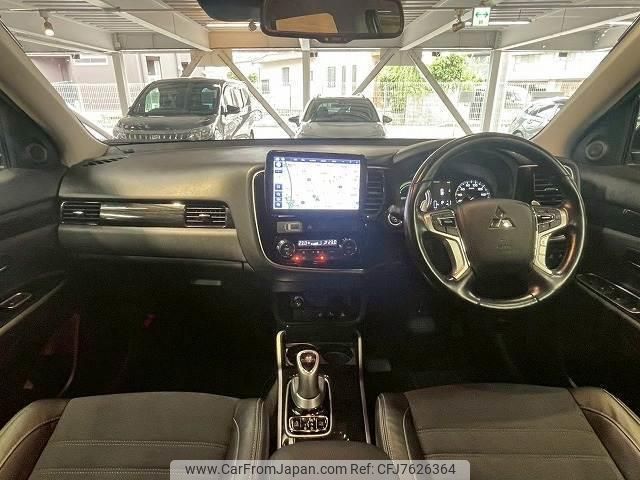 mitsubishi outlander-phev 2017 CFJ7626364 image 2
