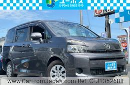 toyota voxy 2012 CARSENSOR_JP_AU6411788161
