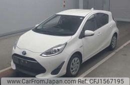 toyota aqua 2019 CFJ1567195