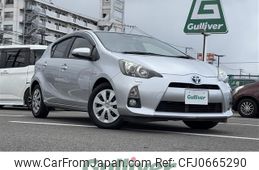 toyota aqua 2013 -TOYOTA--AQUA DAA-NHP10--NHP10-2243677---TOYOTA--AQUA DAA-NHP10--NHP10-2243677-