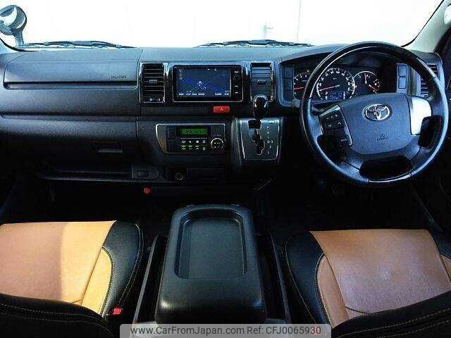 toyota hiace-van 2015 504928-922842 image 1