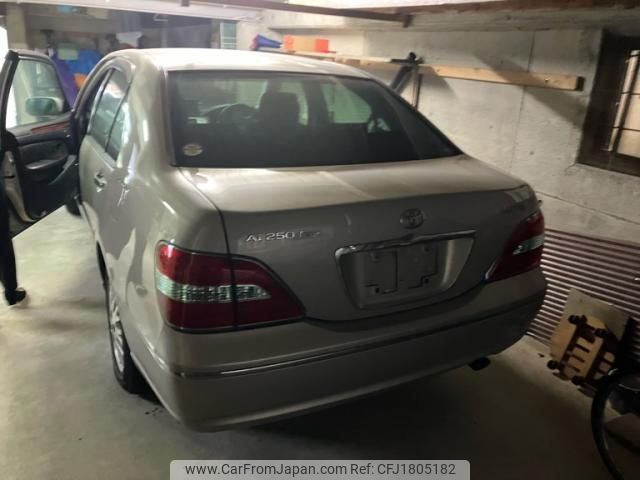 toyota brevis 2001 CFJ1805182 image 2
