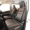 nissan serena 2016 CFJ1709390 image 6
