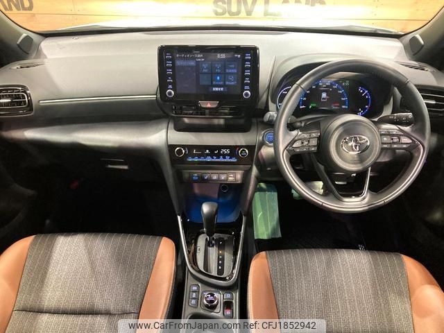 toyota yaris-cross 2022 CFJ1852942 image 2