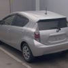 toyota aqua 2012 CFJ1523583 image 2