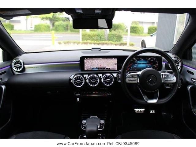 mercedes-benz a-class 2018 -MERCEDES-BENZ--Benz A Class 5BA-177084M--WDD1770842J047870---MERCEDES-BENZ--Benz A Class 5BA-177084M--WDD1770842J047870- image 2