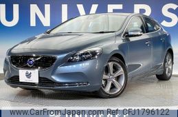 volvo v40 2014 CFJ1796122