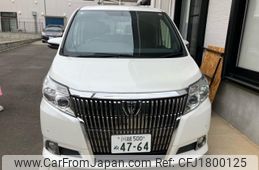 toyota esquire 2014 CFJ1800125