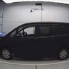 toyota noah 2016 -TOYOTA--Noah DBA-ZRR80G--ZRR80-0194575---TOYOTA--Noah DBA-ZRR80G--ZRR80-0194575- image 9