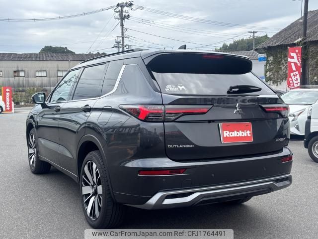 mitsubishi outlander-phev 2025 CFJ1764491 image 2