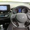 toyota c-hr 2018 quick_quick_DAA-ZYX10_ZYX10-2115571 image 15