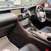 lexus is 2018 CFJ1815242 image 9