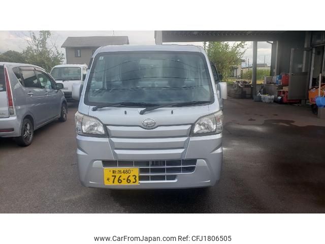 daihatsu hijet-truck 2017 CFJ1806505 image 2