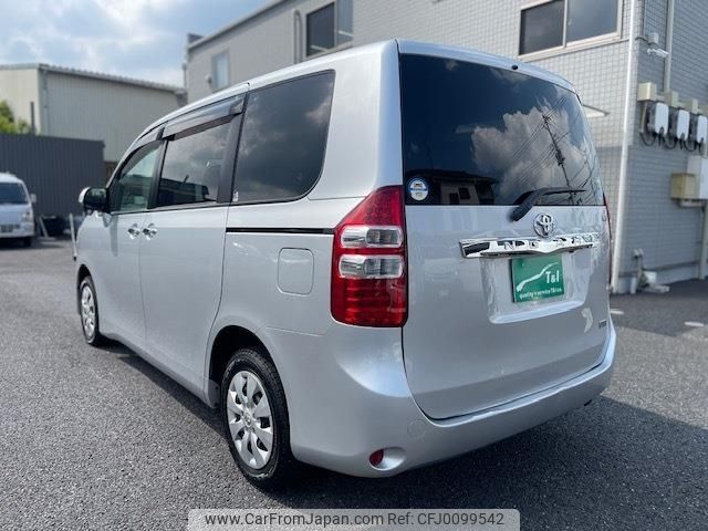 toyota noah 2013 -TOYOTA--Noah DBA-ZRR70G--ZRR70-0555772---TOYOTA--Noah DBA-ZRR70G--ZRR70-0555772- image 2