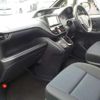 toyota noah 2018 CFJ1765693 image 17
