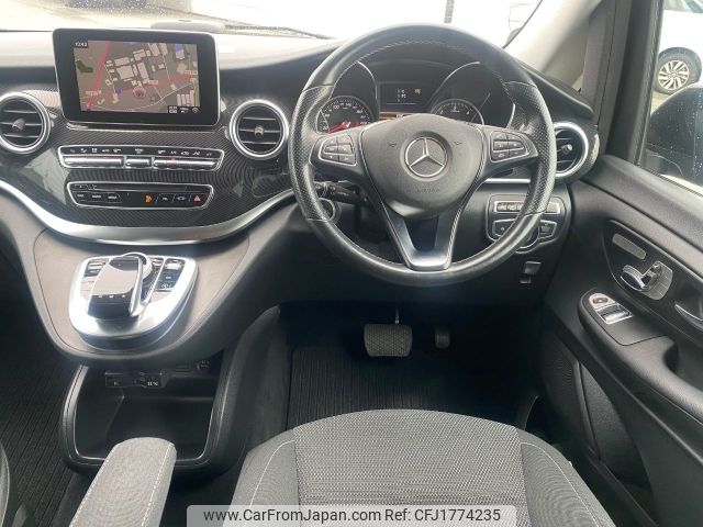 mercedes-benz v-class 2016 CFJ1774235 image 2