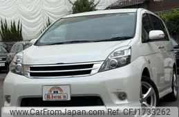 toyota isis 2012 CFJ1733262