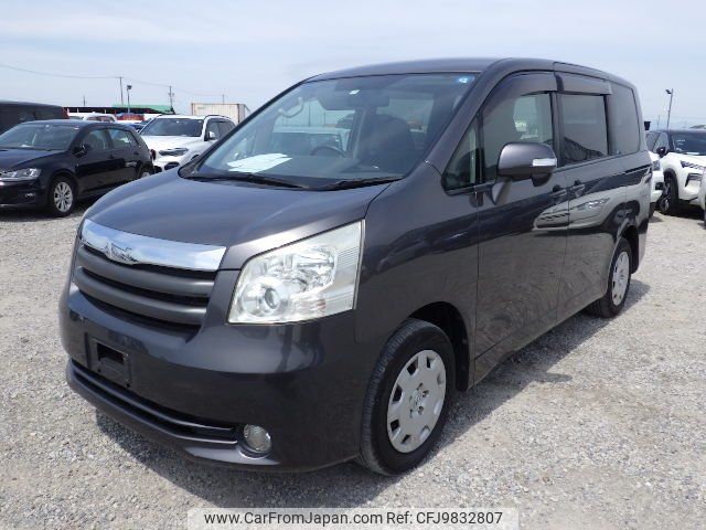 toyota noah 2009 NIKYO_KS86677 image 2