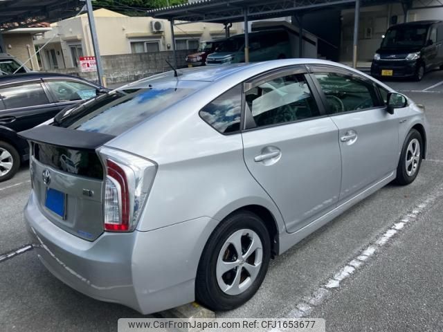 toyota prius 2012 CFJ1653677 image 2