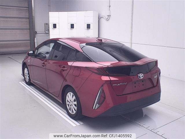 toyota prius-phv 2017 CFJ1405592 image 2