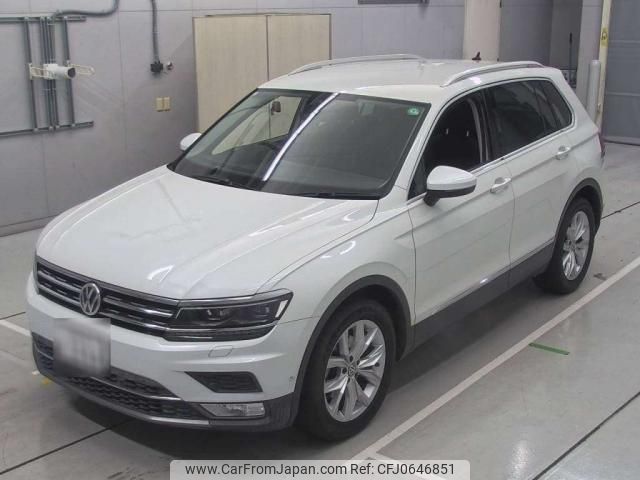 volkswagen tiguan 2017 quick_quick_ABA-5NCZE_WVGZZZ5NZHW901557 image 1