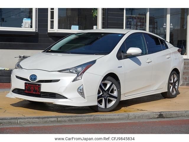 toyota prius 2015 quick_quick_ZVW50_ZVW50-6001448 image 2