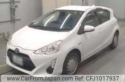 toyota aqua 2017 CFJ1017937