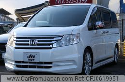 honda stepwagon 2013 GOO_JP_700080300530250107001