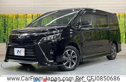 toyota voxy 2017 quick_quick_ZRR80W_ZRR80-0375102