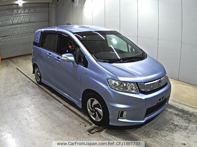 honda freed-spike 2015 CFJ1861733 image 1