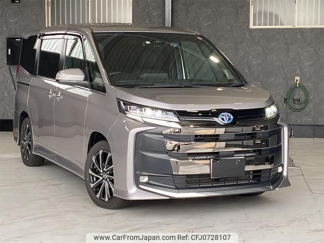 toyota noah 2022 quick_quick_6AA-ZWR90W_ZWR90-0053939 image 1