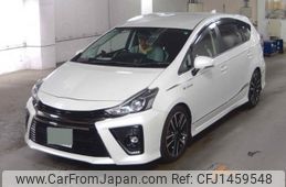 toyota prius-α 2015 CFJ1459548