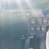 lexus is 2017 CFJ1855944 image 16