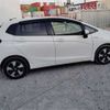 honda fit-hybrid 2016 II119 image 17